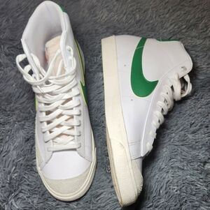 Nike Blazer Mid '77 High-Top Sneakers